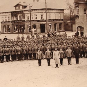 Landstormsparade på torvet i Rødding under Første Verdenskrig