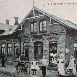 Ramsherred 12, J. Frederiksens købmandsforretning omkring 1910